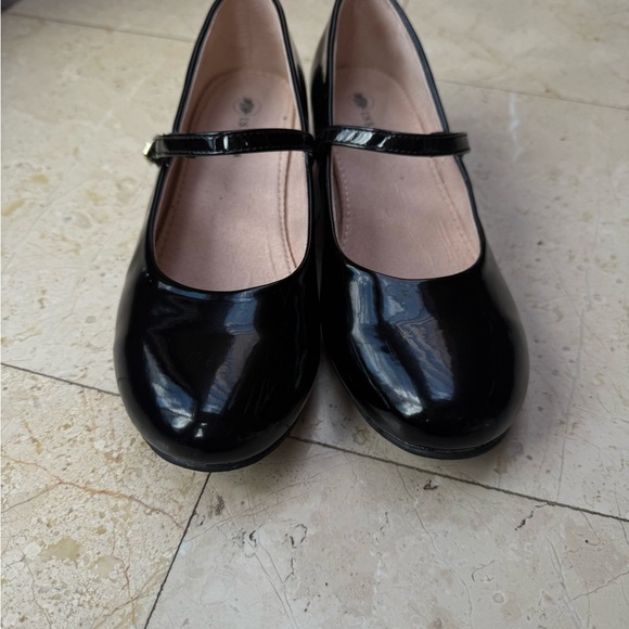 Black Faux Leather Mary Jane Heels - Picture 2 of 3